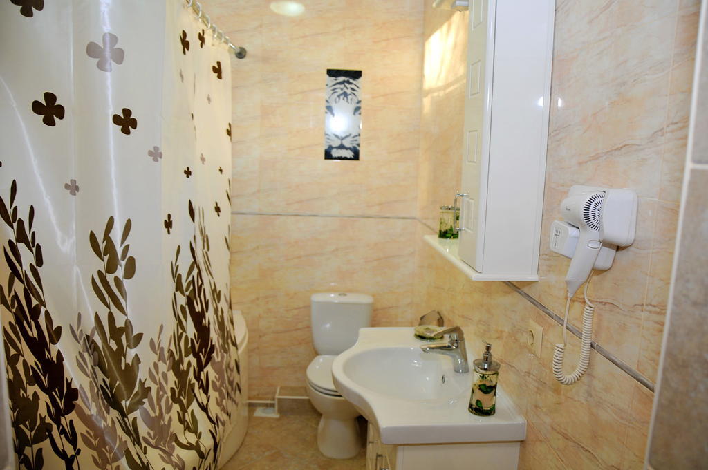 Totem Hotel Schymkent Exterior foto